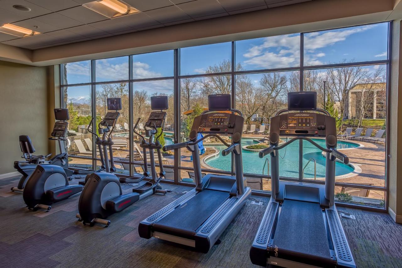 Courtyard Pigeon Forge