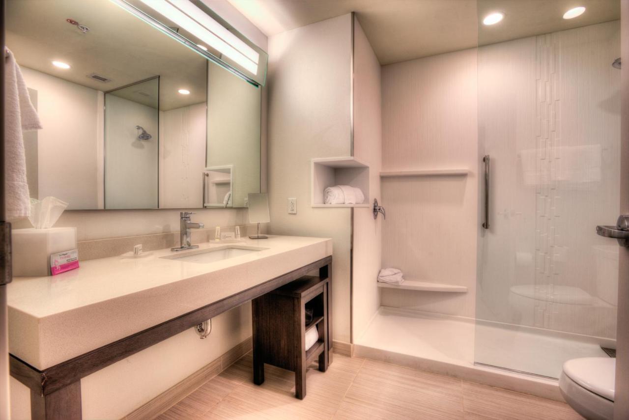 Courtyard Pigeon Forge