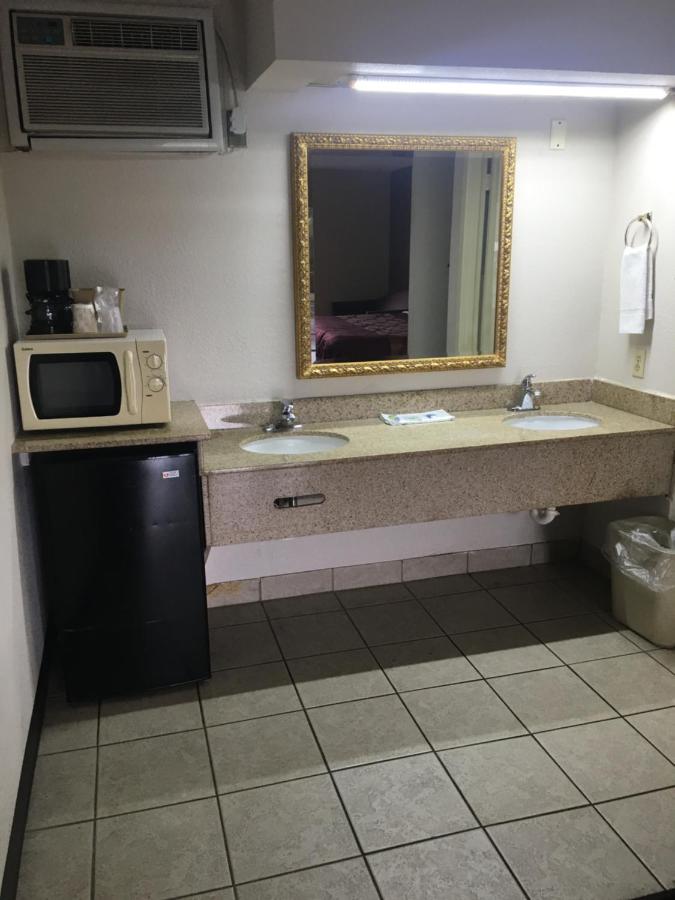 Bear Mount Inn & Suites