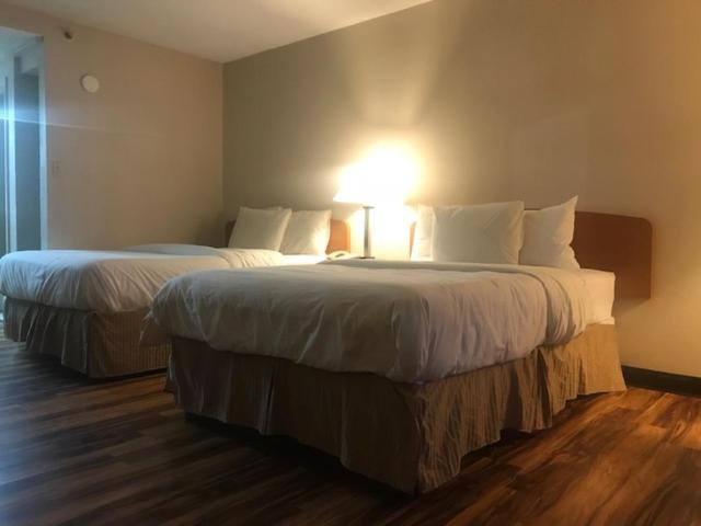 Bear Mount Inn & Suites