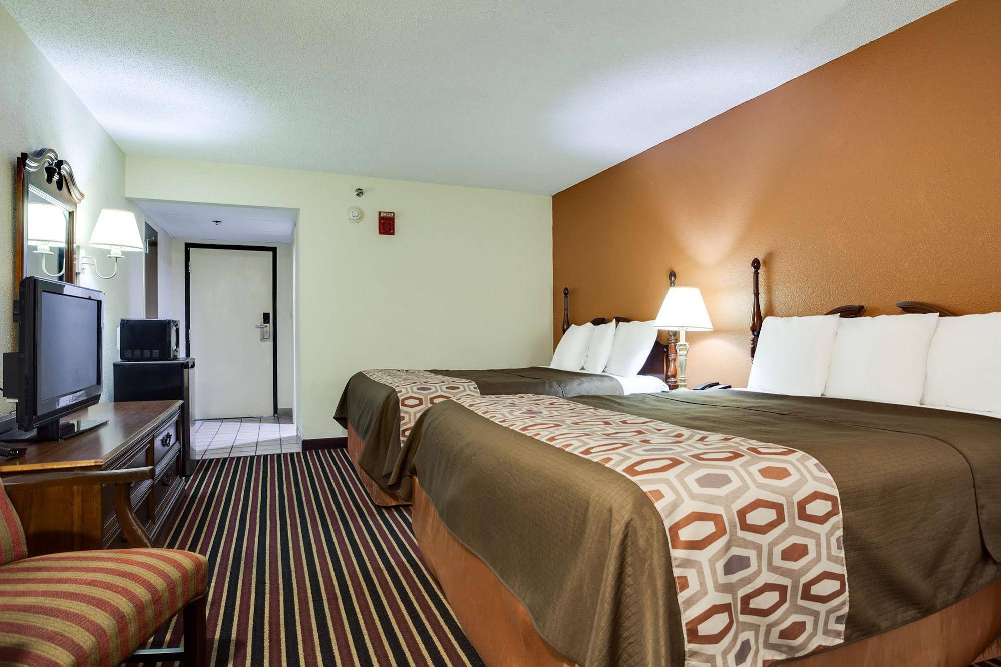 Mountain Vista Inn & Suites