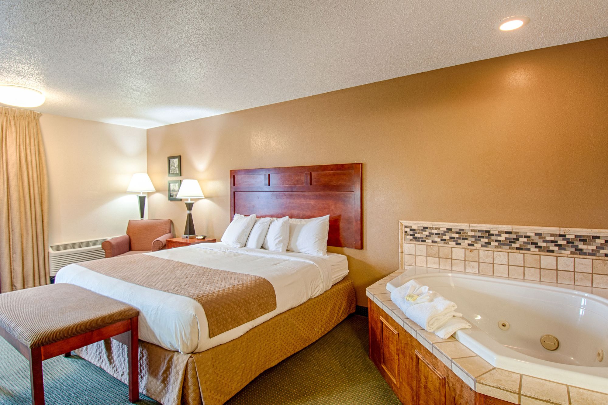 Park Tower Inn