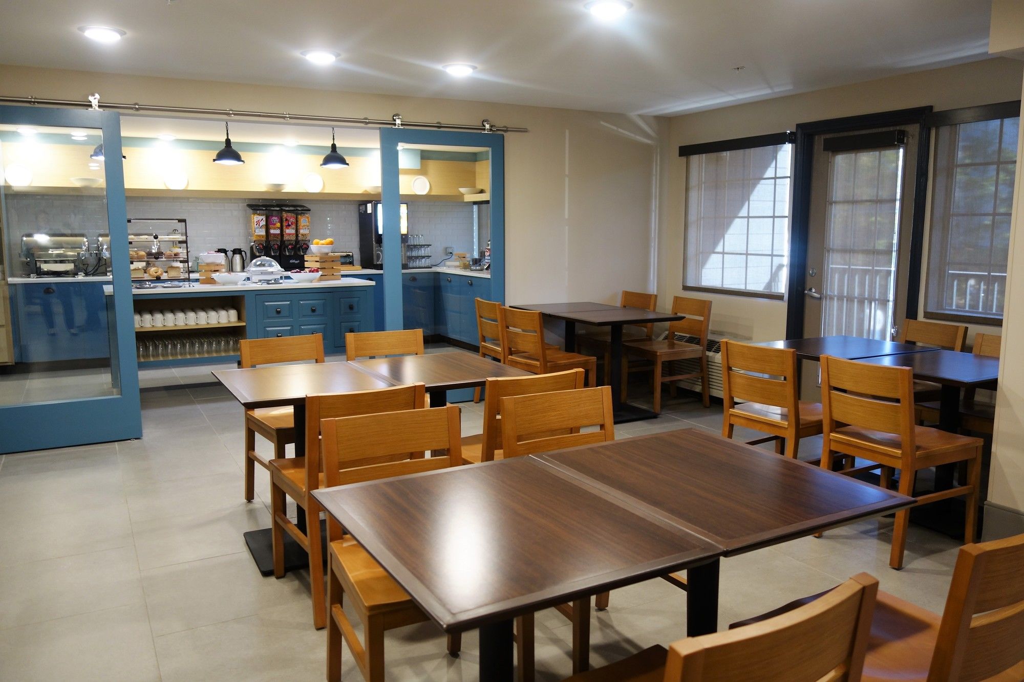 Country Inn & Suites by Radisson, Pigeon Forge South, TN