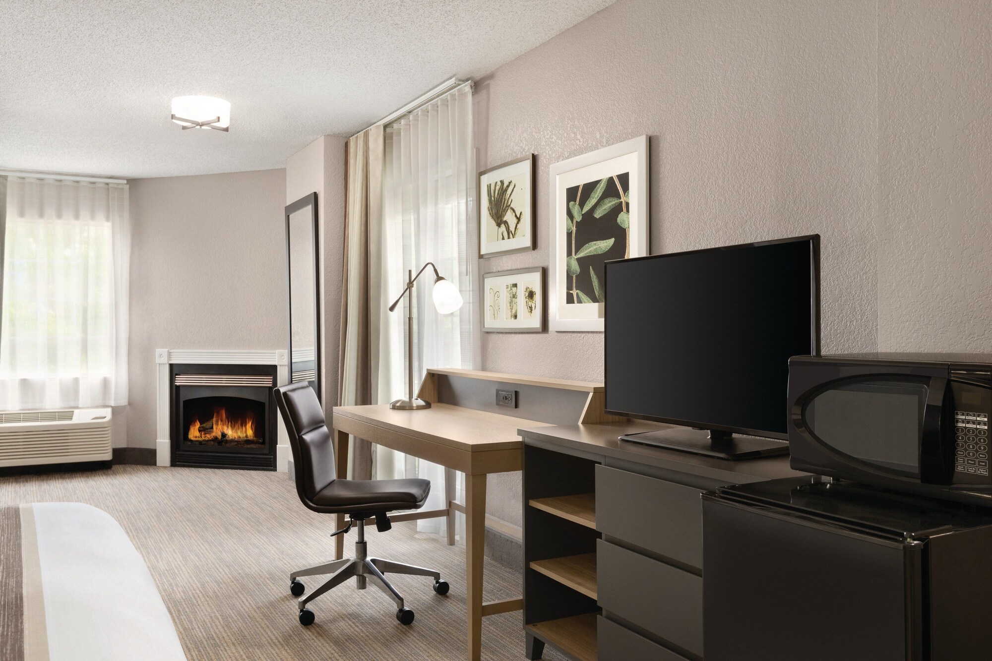 Country Inn & Suites by Radisson, Pigeon Forge South, TN