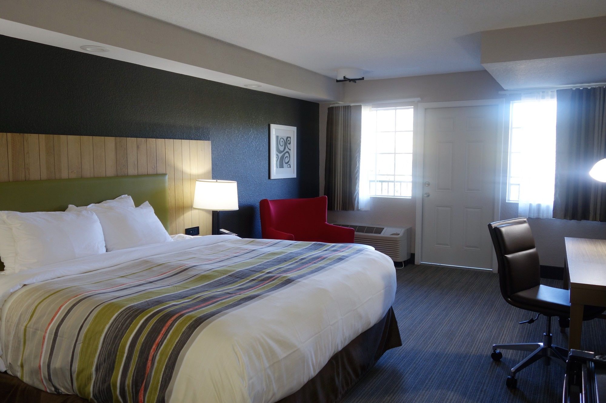 Country Inn & Suites by Radisson, Pigeon Forge South, TN