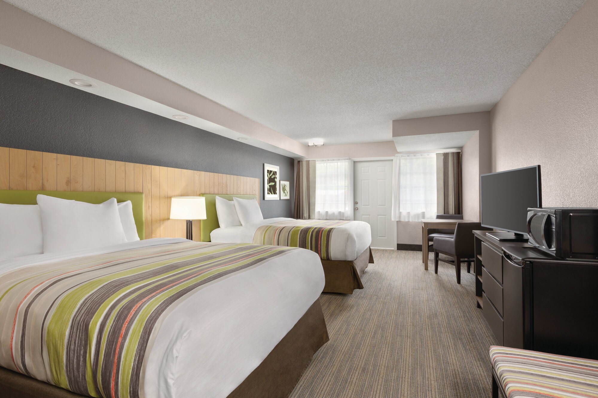 Country Inn & Suites by Radisson, Pigeon Forge South, TN