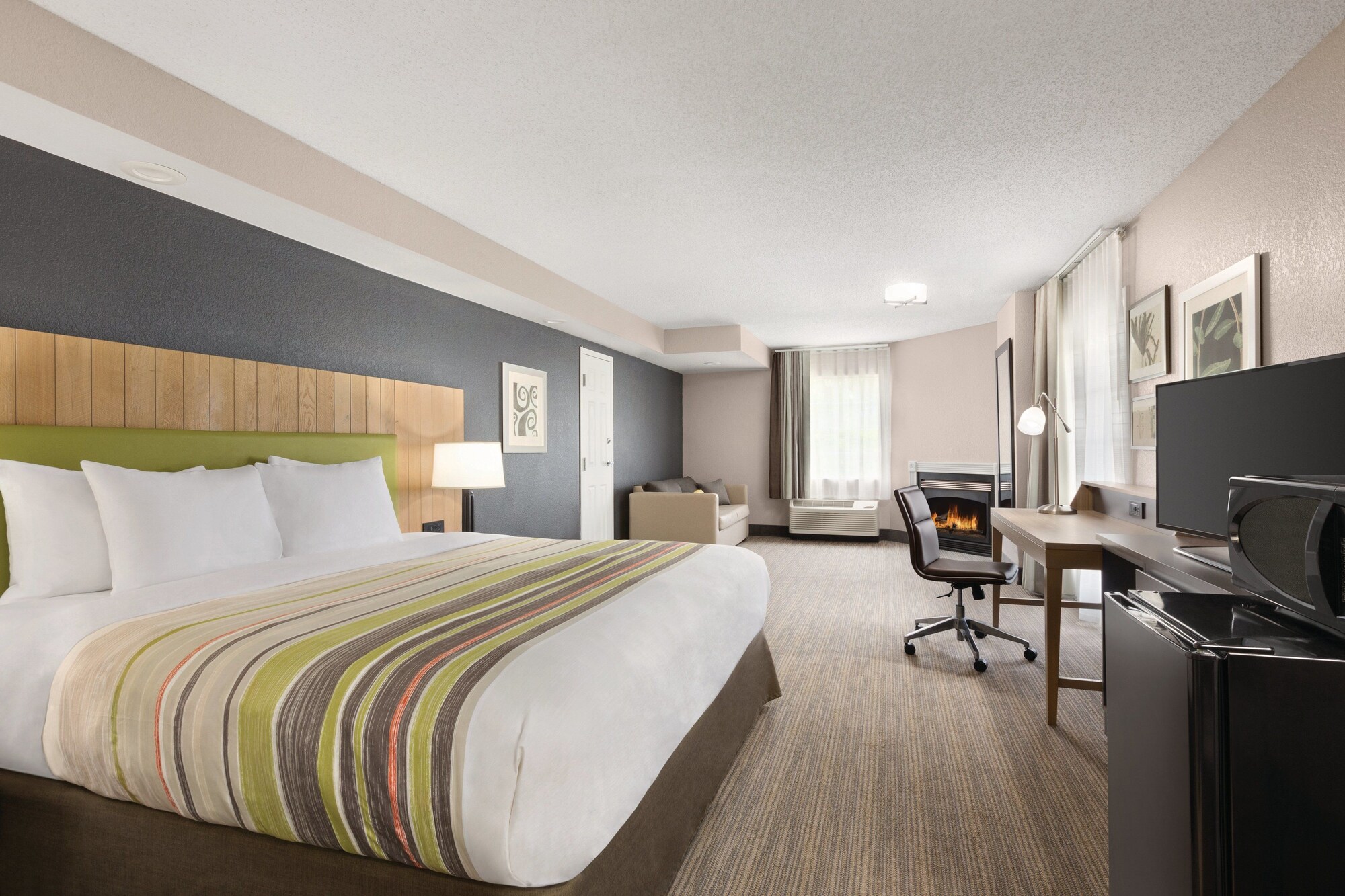 Country Inn & Suites by Radisson, Pigeon Forge South, TN