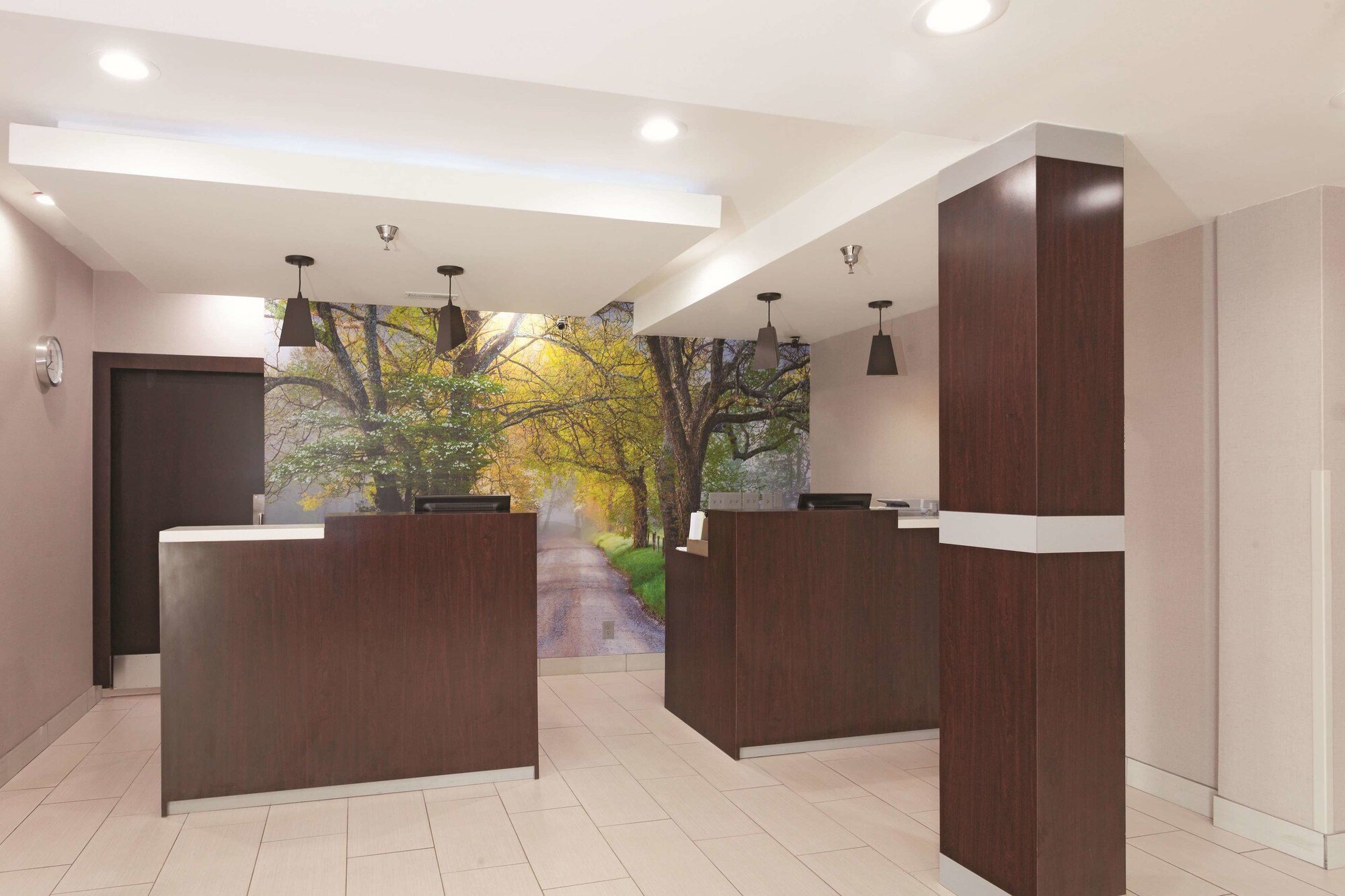 La Quinta Inn & Suites by Wyndham Knoxville North I-75
