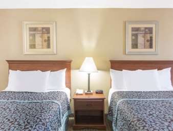 Days Inn by Wyndham Ripley