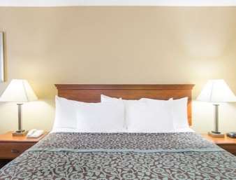 Days Inn by Wyndham Ripley