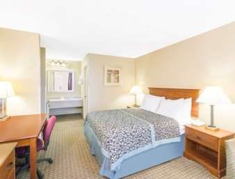 Days Inn by Wyndham Ripley