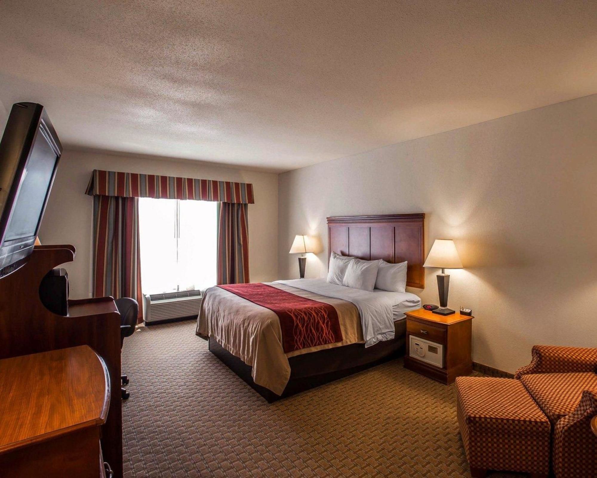 Comfort Inn & Suites