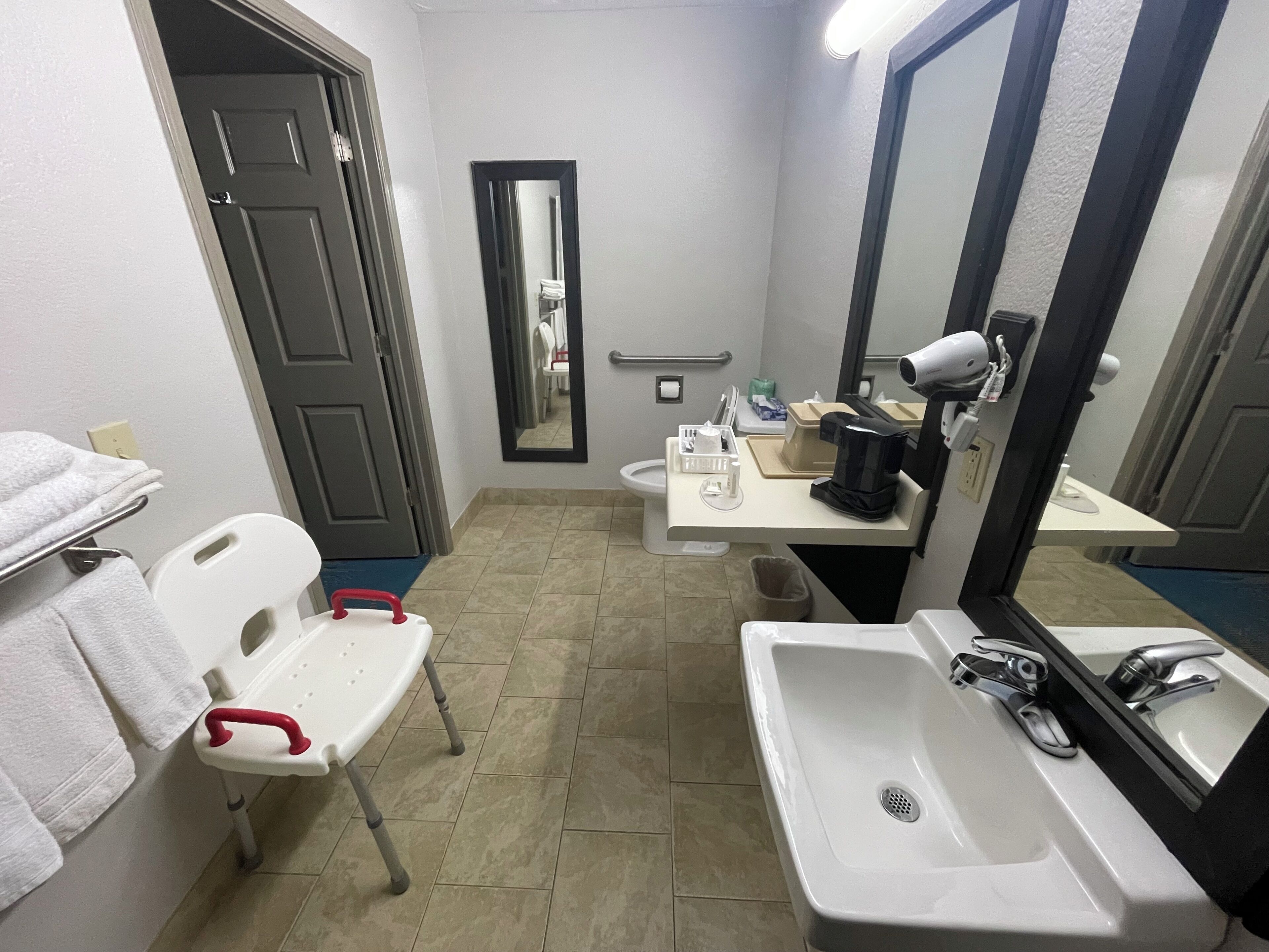 Days Inn by Wyndham Savannah