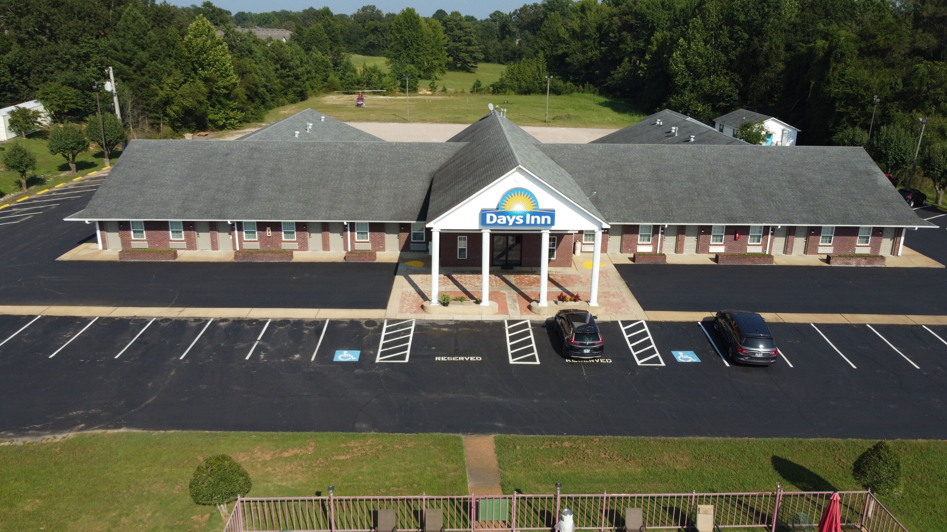 Days Inn by Wyndham Savannah