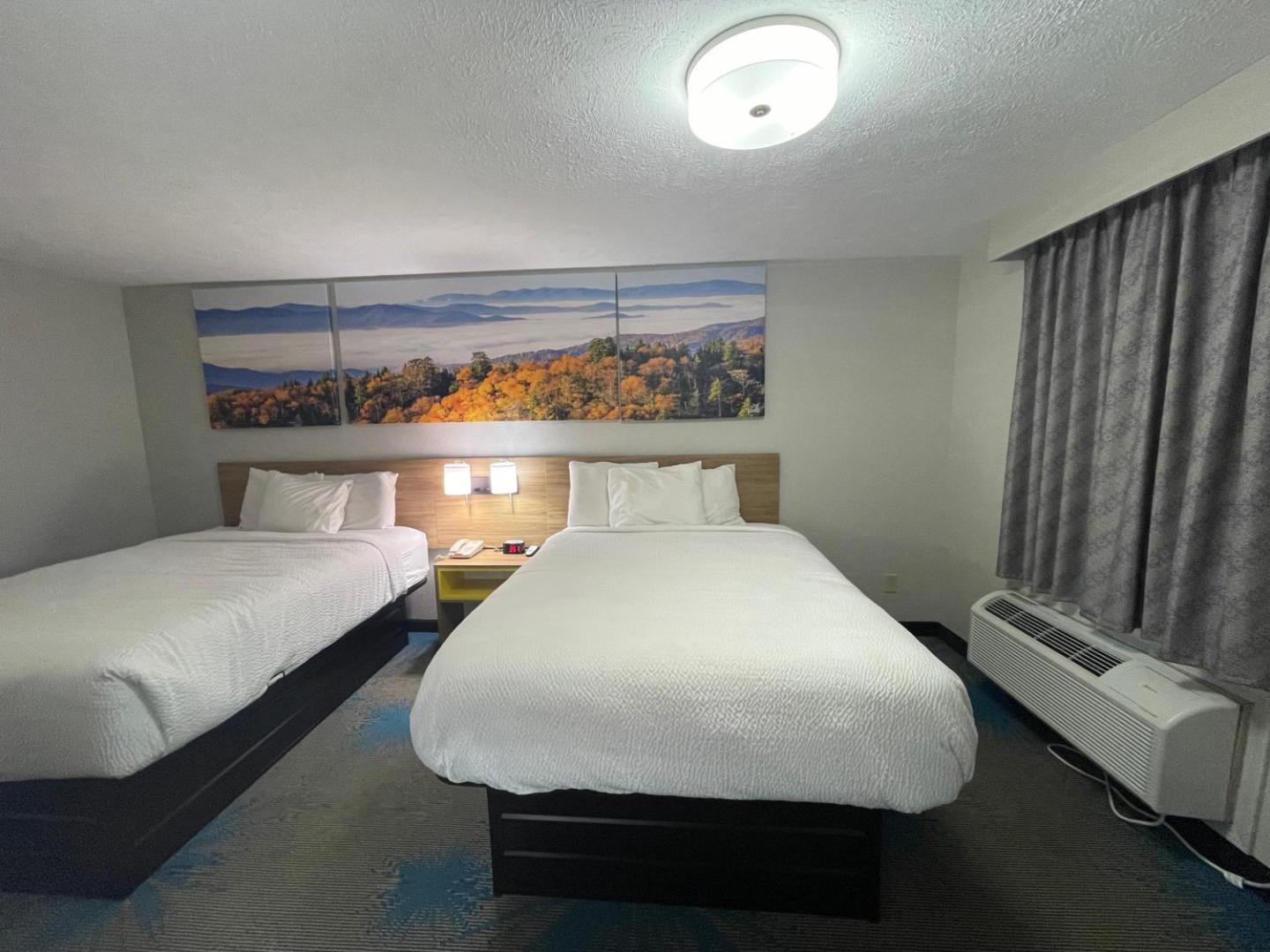 Days Inn by Wyndham Savannah