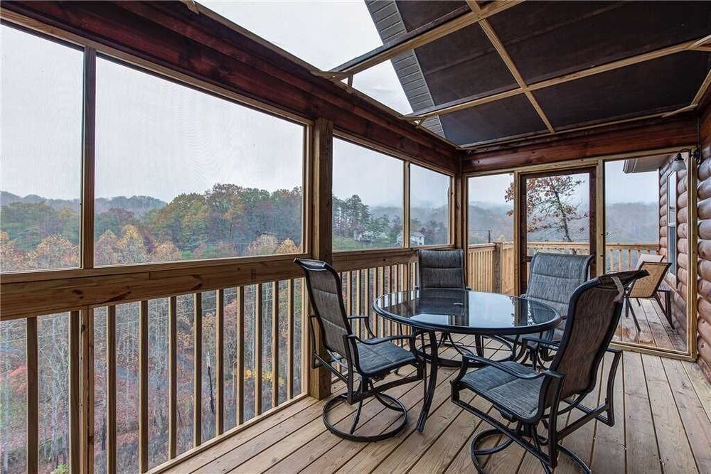 Emilys Hideaway Cabin