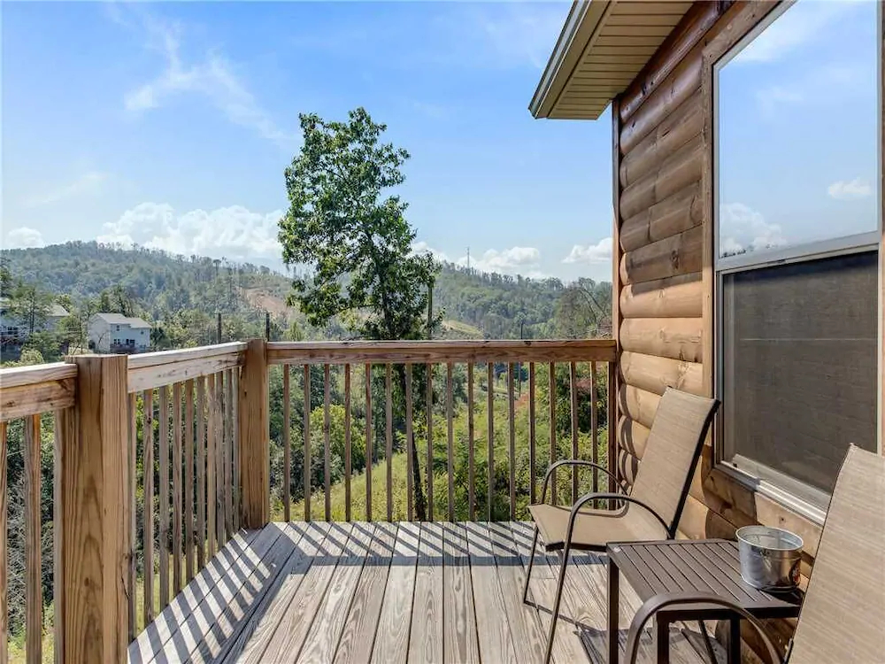 Emilys Hideaway Cabin