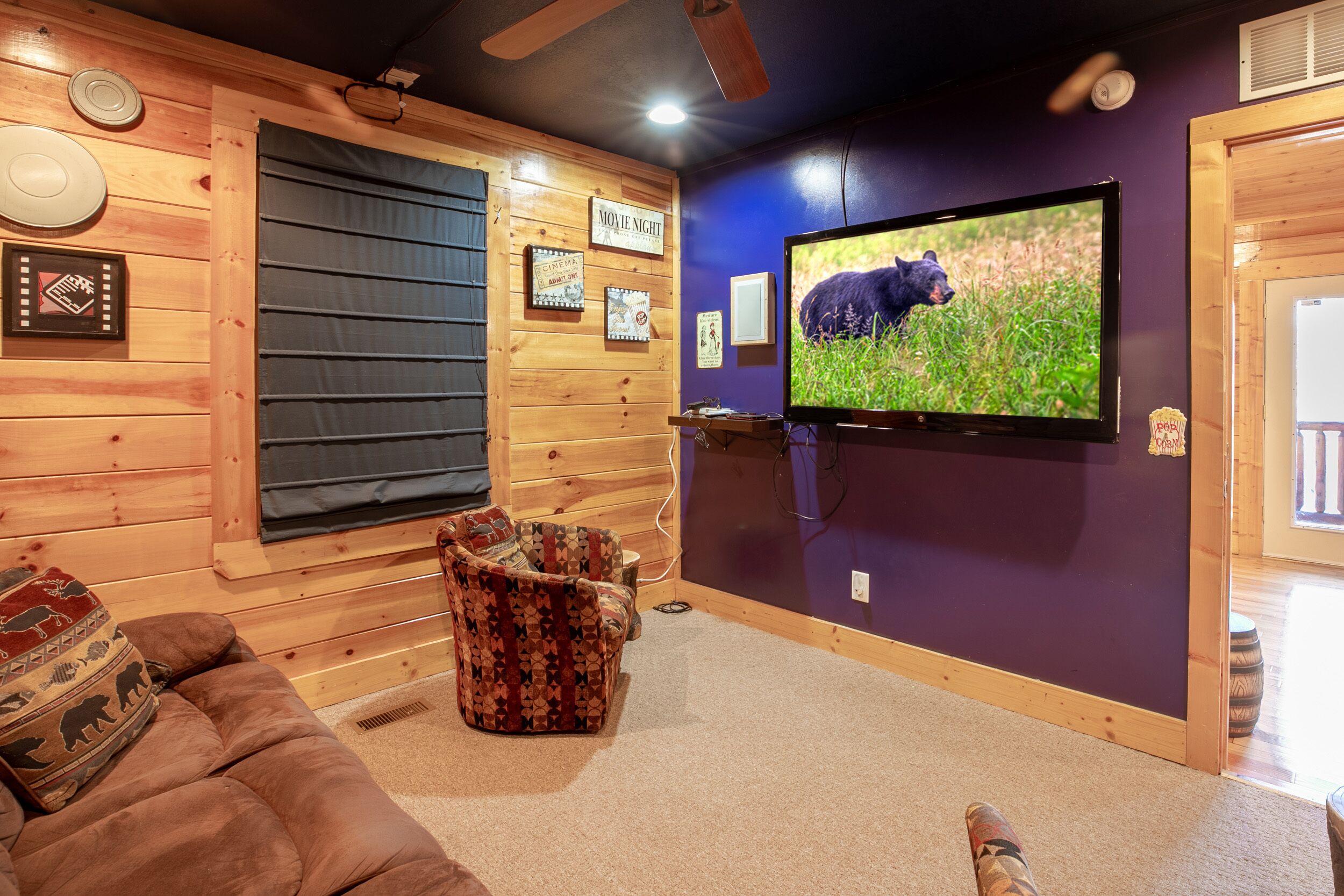 SmokyStays Bears Den Cabin