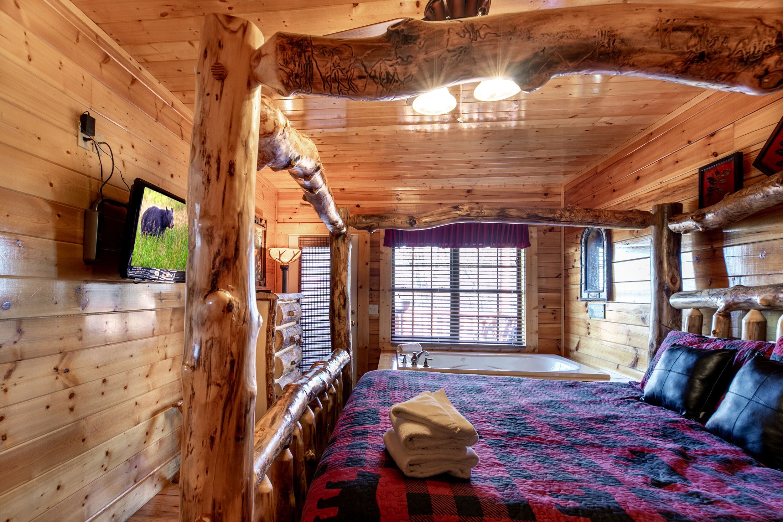 SmokyStays Bears Den Cabin