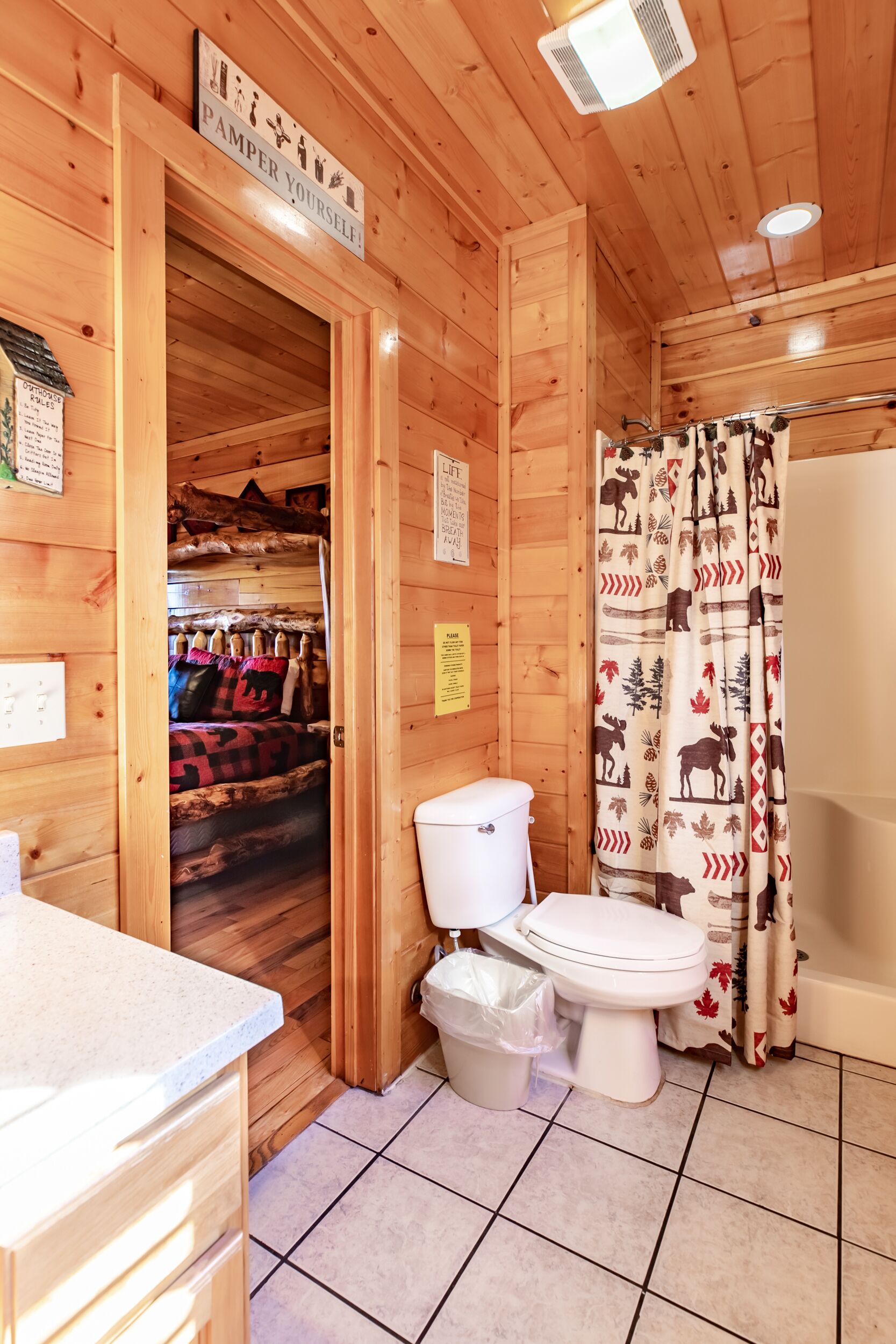 SmokyStays Bears Den Cabin