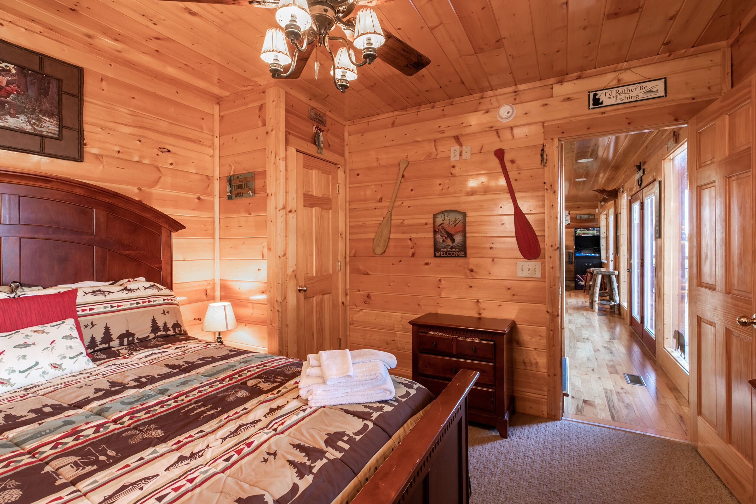 SmokyStays Bears Den Cabin
