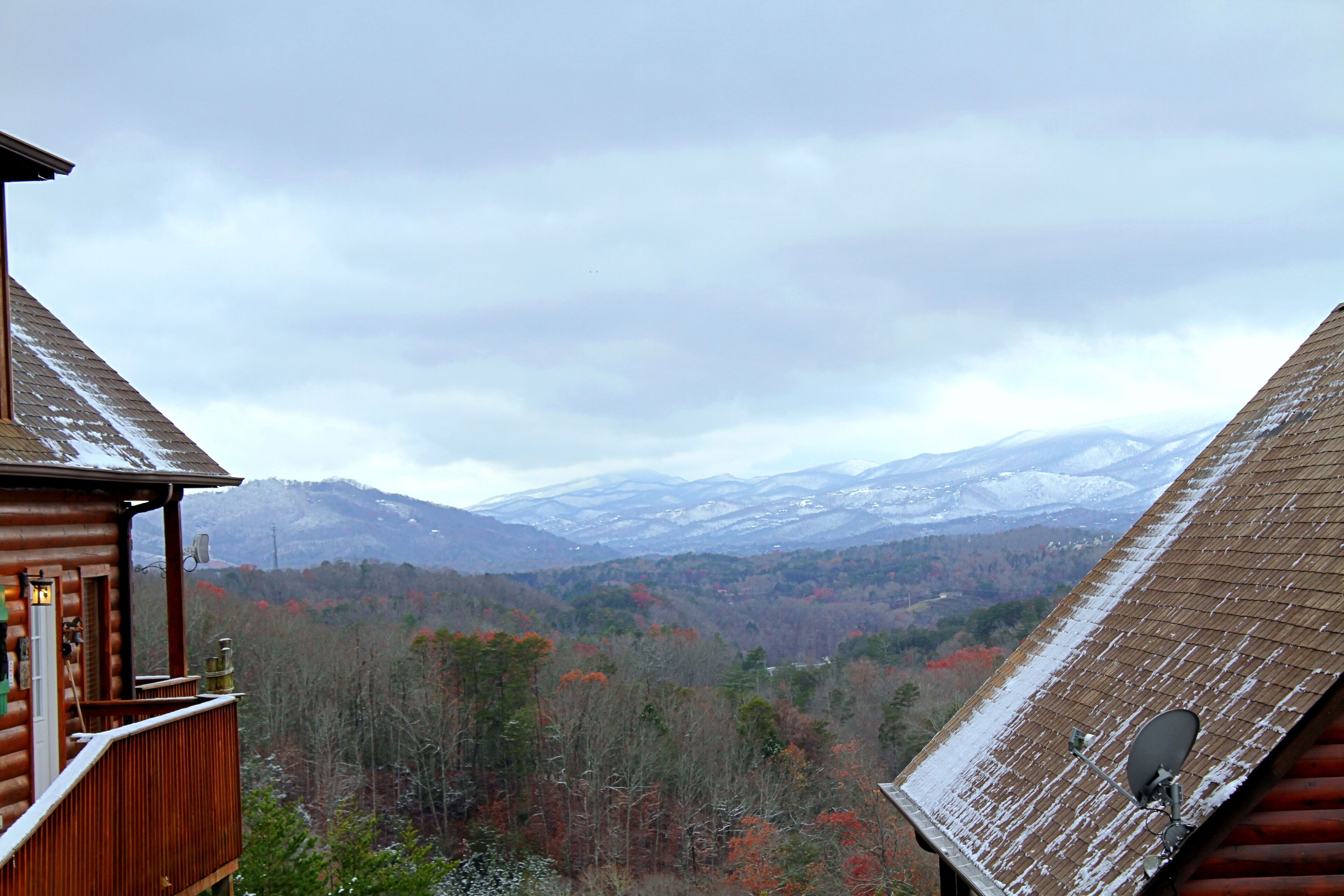 SmokyStays Bears Den Cabin