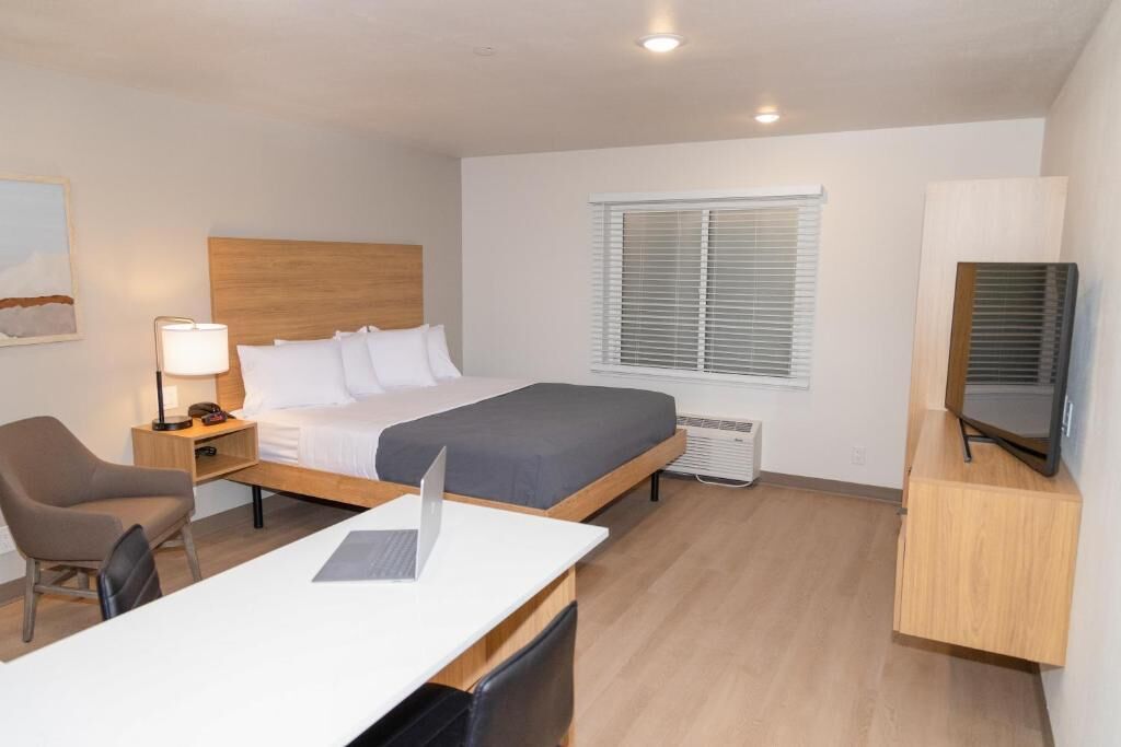 Livaway Suites Nashville Smyrna