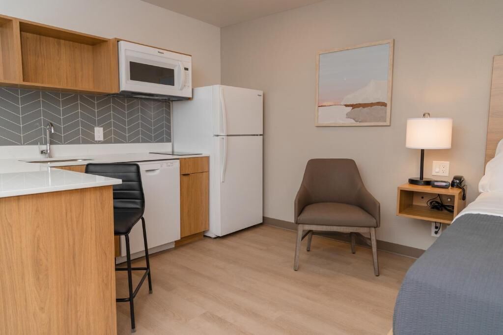 Livaway Suites Nashville Smyrna