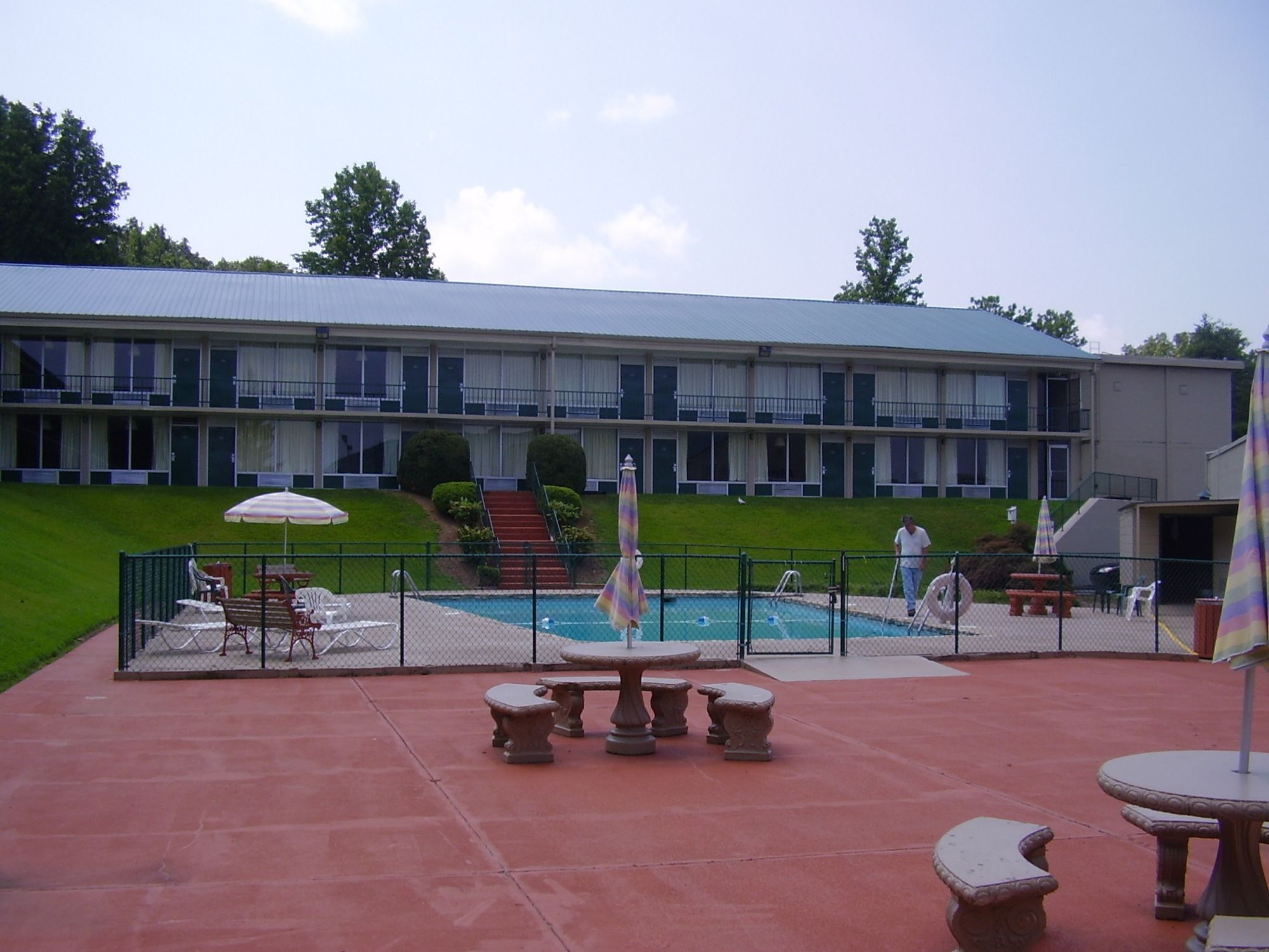 Hilltop Hotel