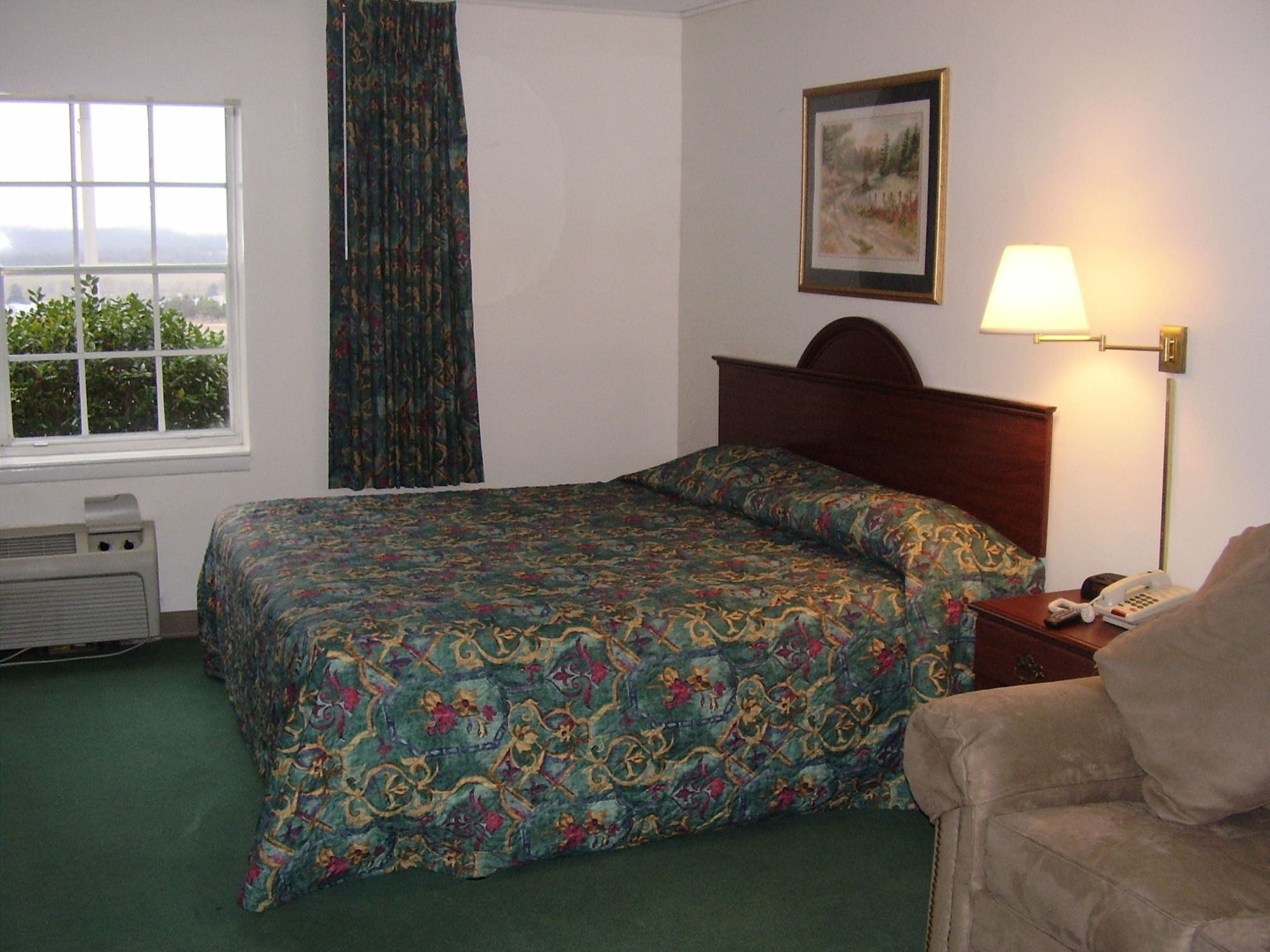 Hilltop Hotel