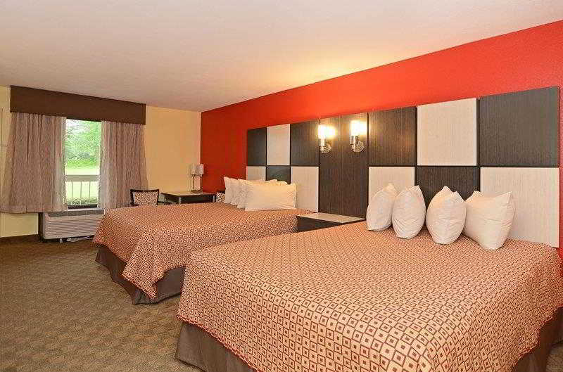 Best Western Cades Cove Inn