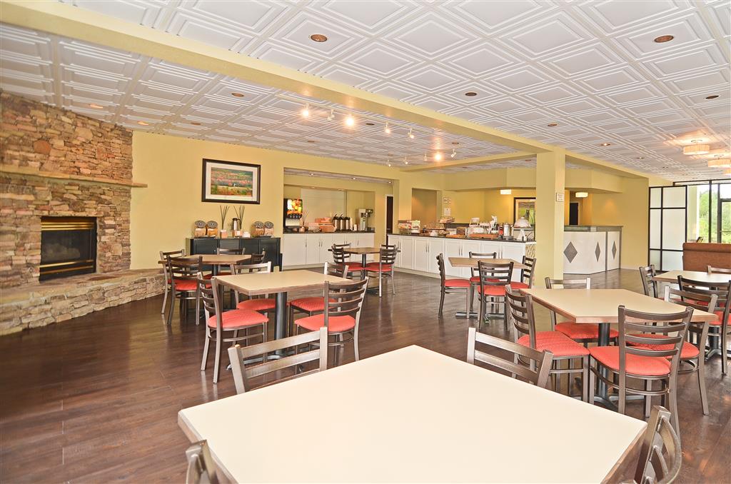 Best Western Cades Cove Inn