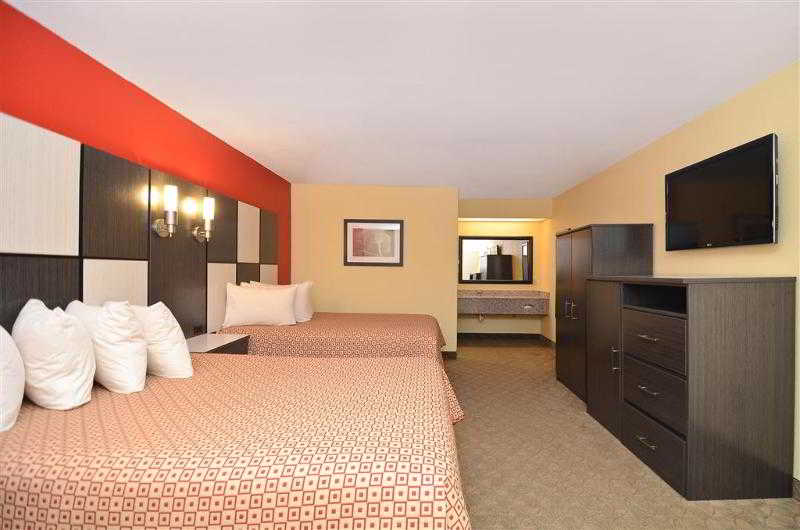 Best Western Cades Cove Inn