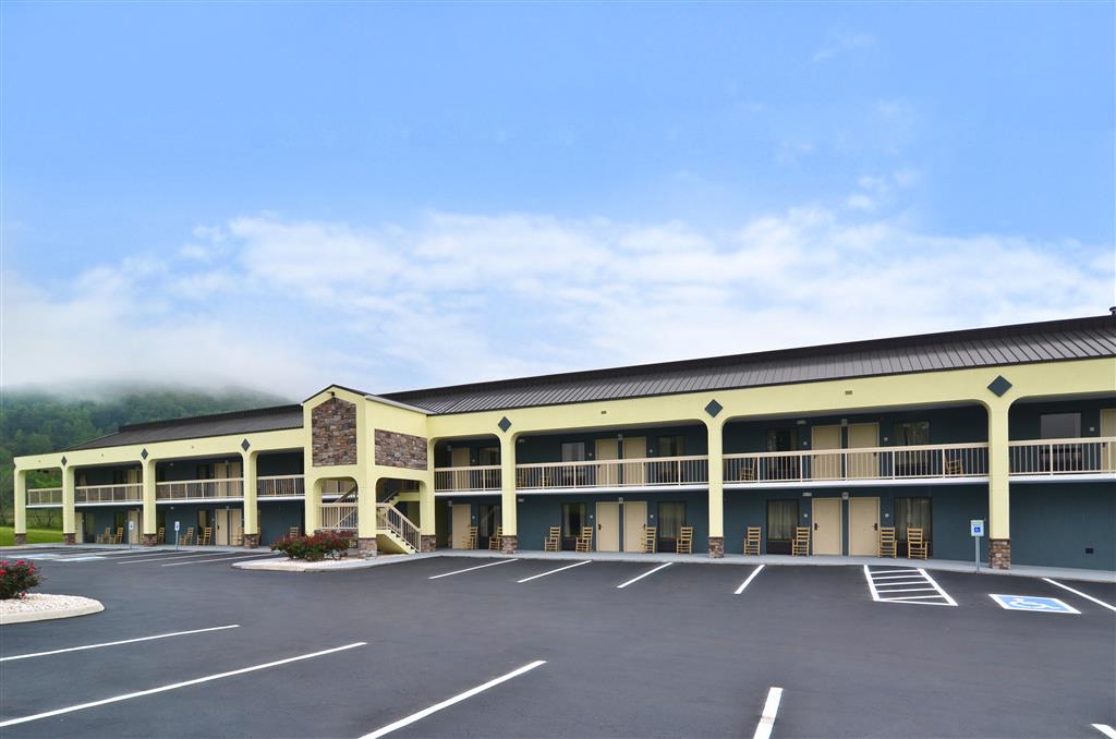 Best Western Cades Cove Inn