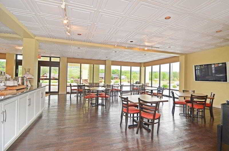 Best Western Cades Cove Inn