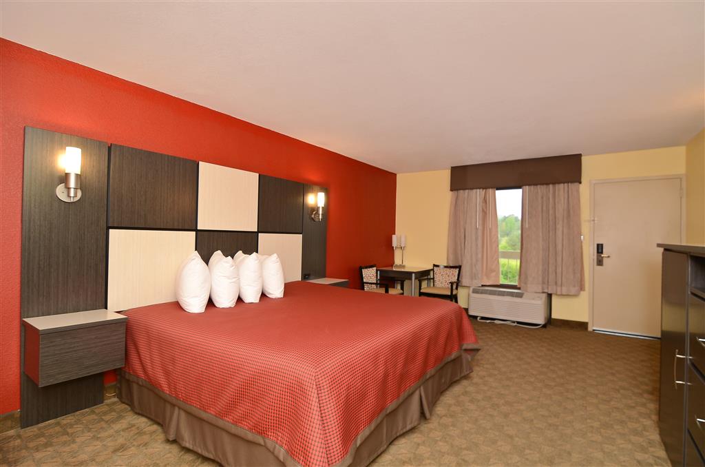 Best Western Cades Cove Inn