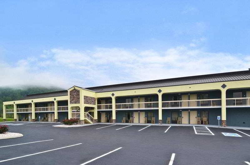 Best Western Cades Cove Inn