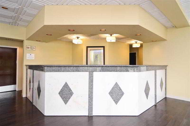 Best Western Cades Cove Inn