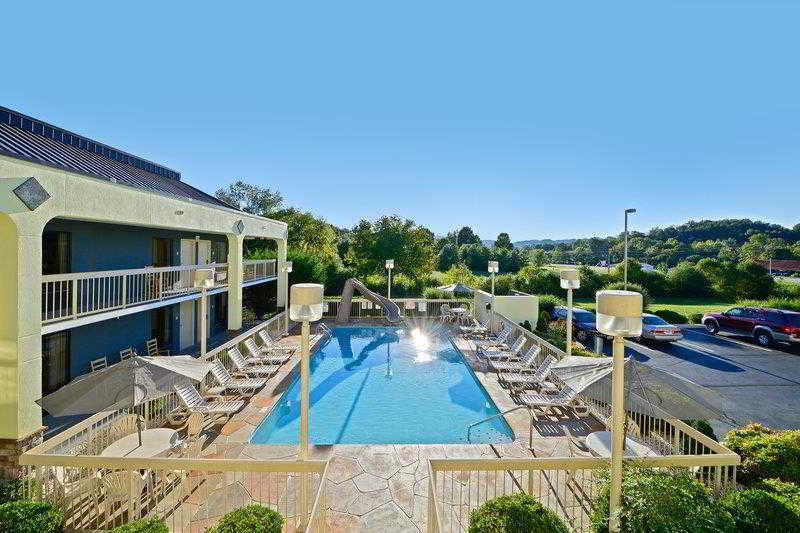 Best Western Cades Cove Inn