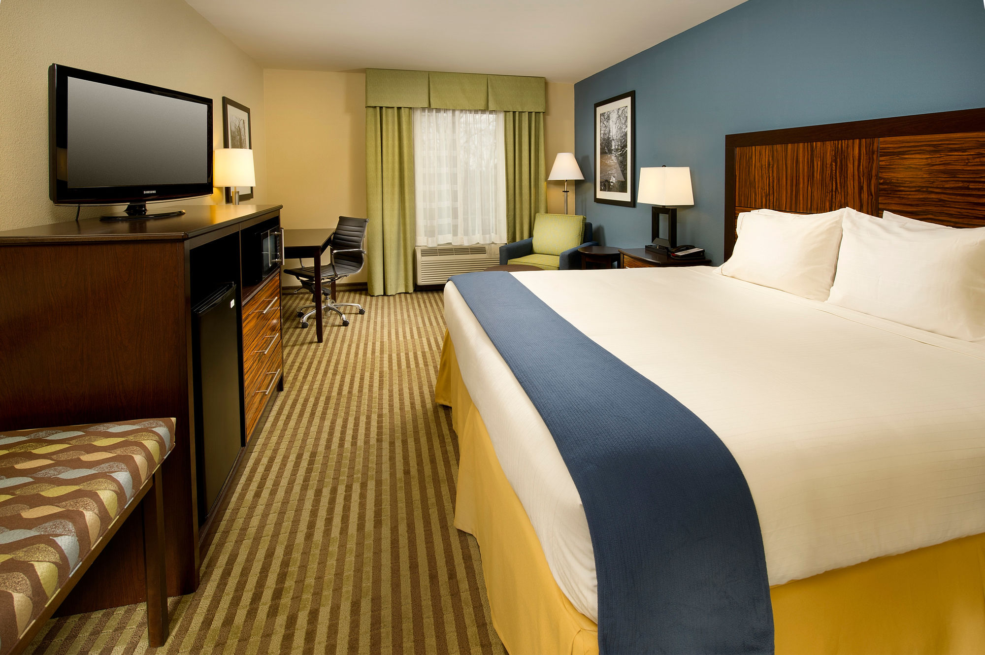 Holiday Inn Express Tullahoma