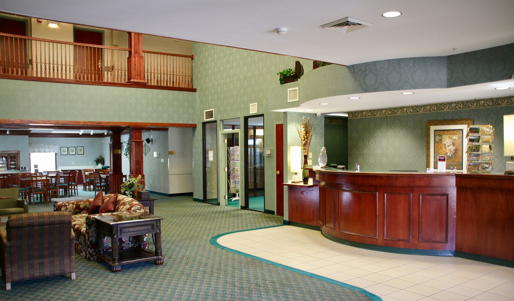 Grand Vista Hotel & Suites