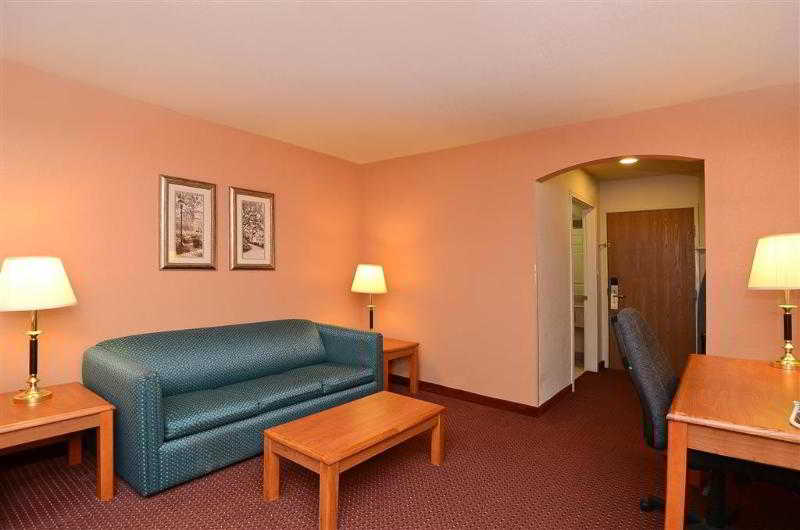 Best Western Abilene Inn & Suites