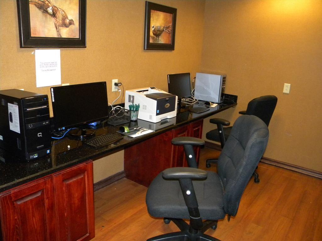 Big Country Hotel & Suites