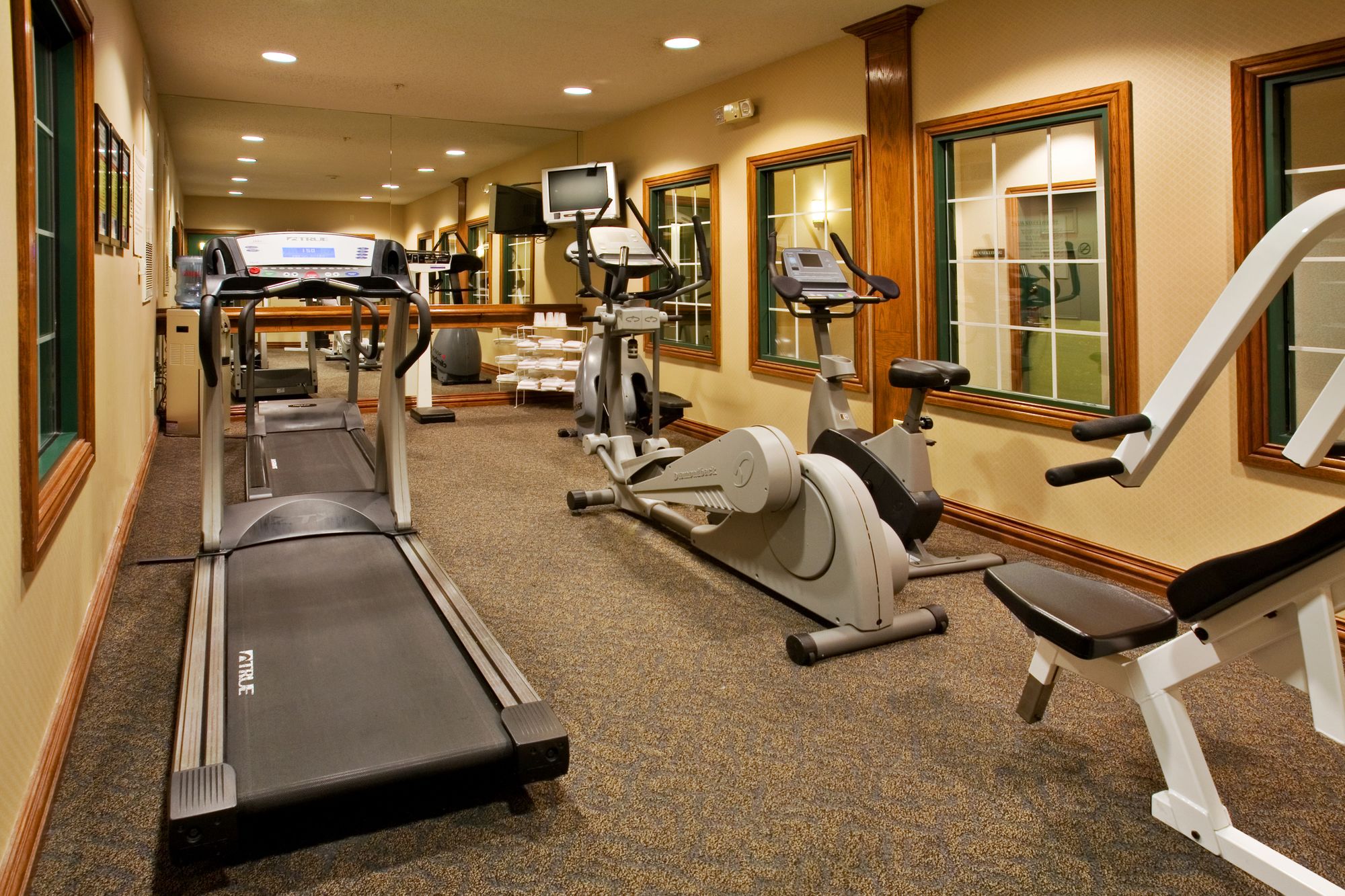 Holiday Inn Express & Suites Dallas-Addison