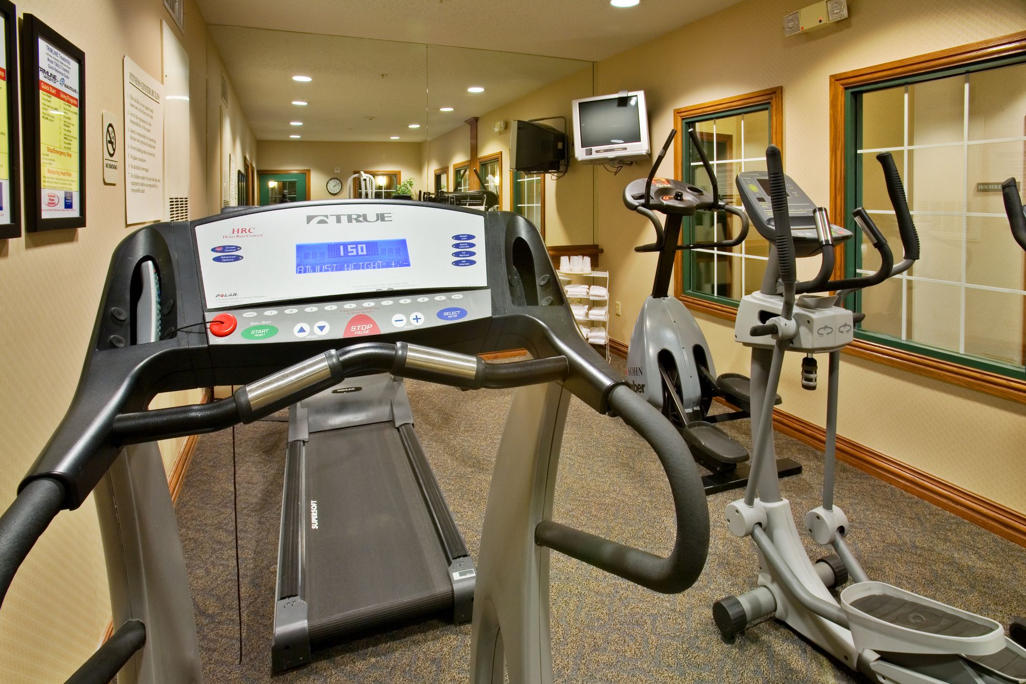Holiday Inn Express & Suites Dallas-Addison