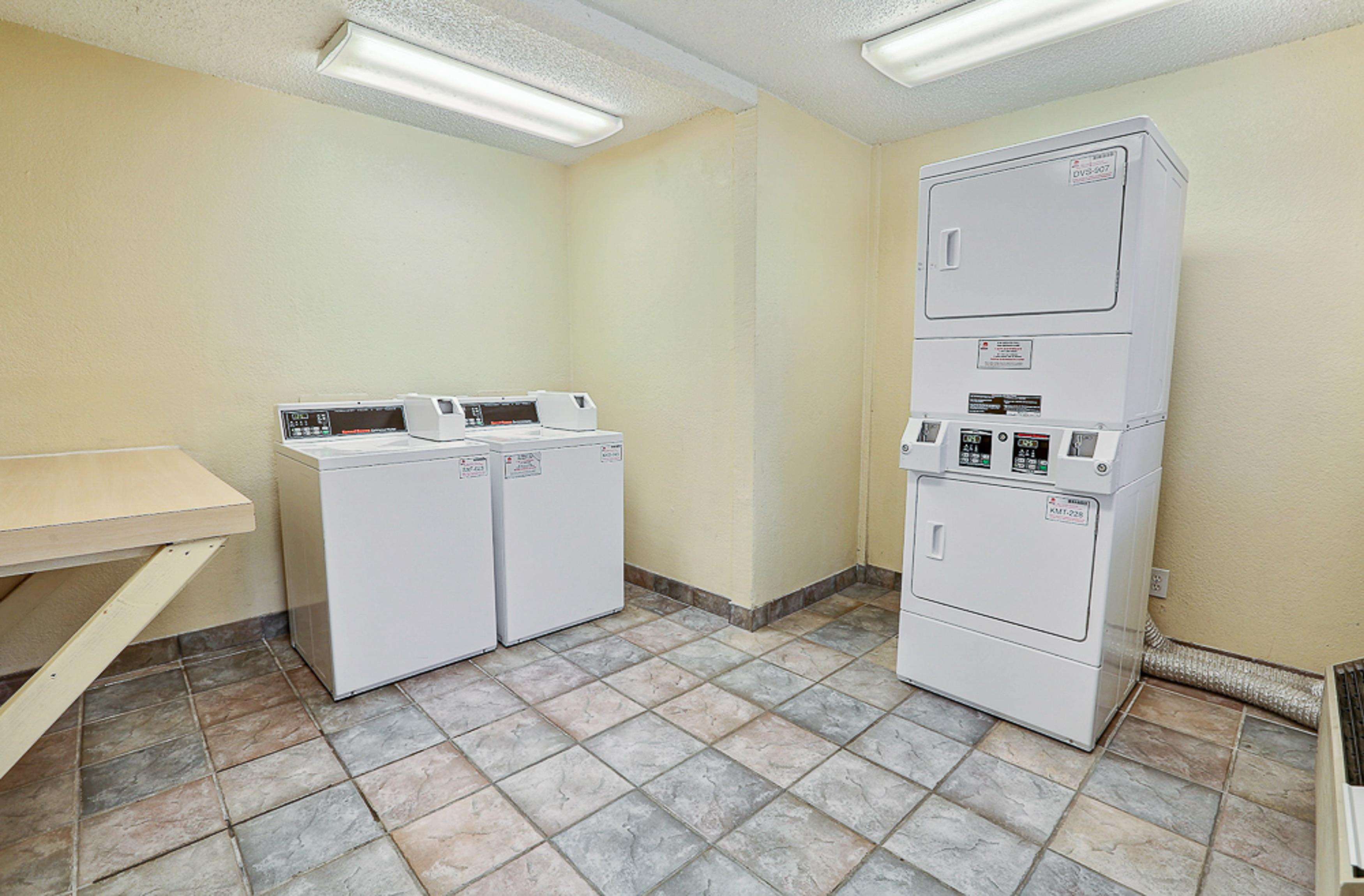 Motel 6 Dallas - Addison