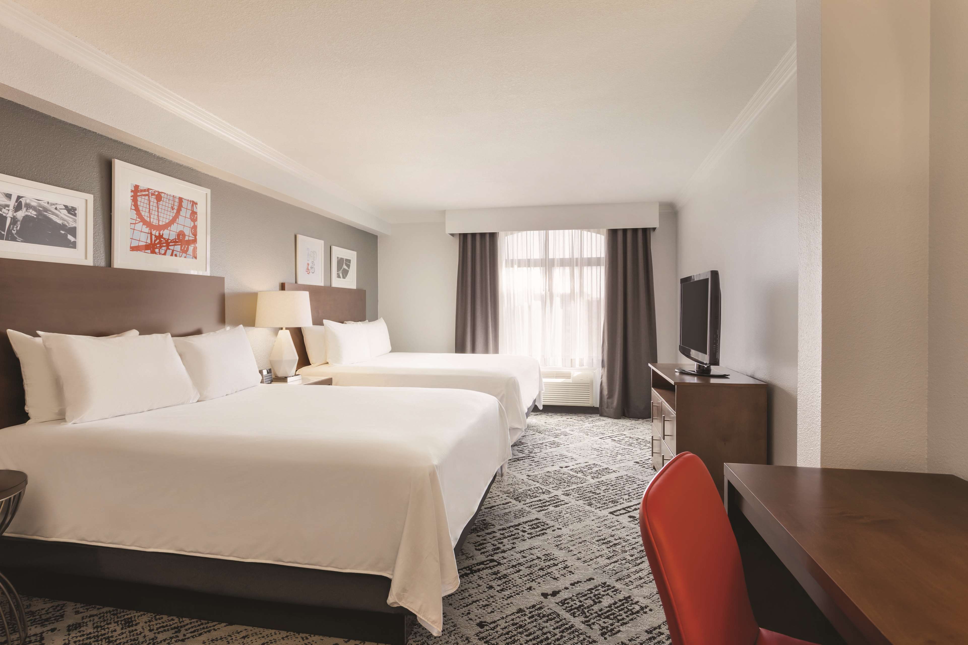 Pace Hotel Addison