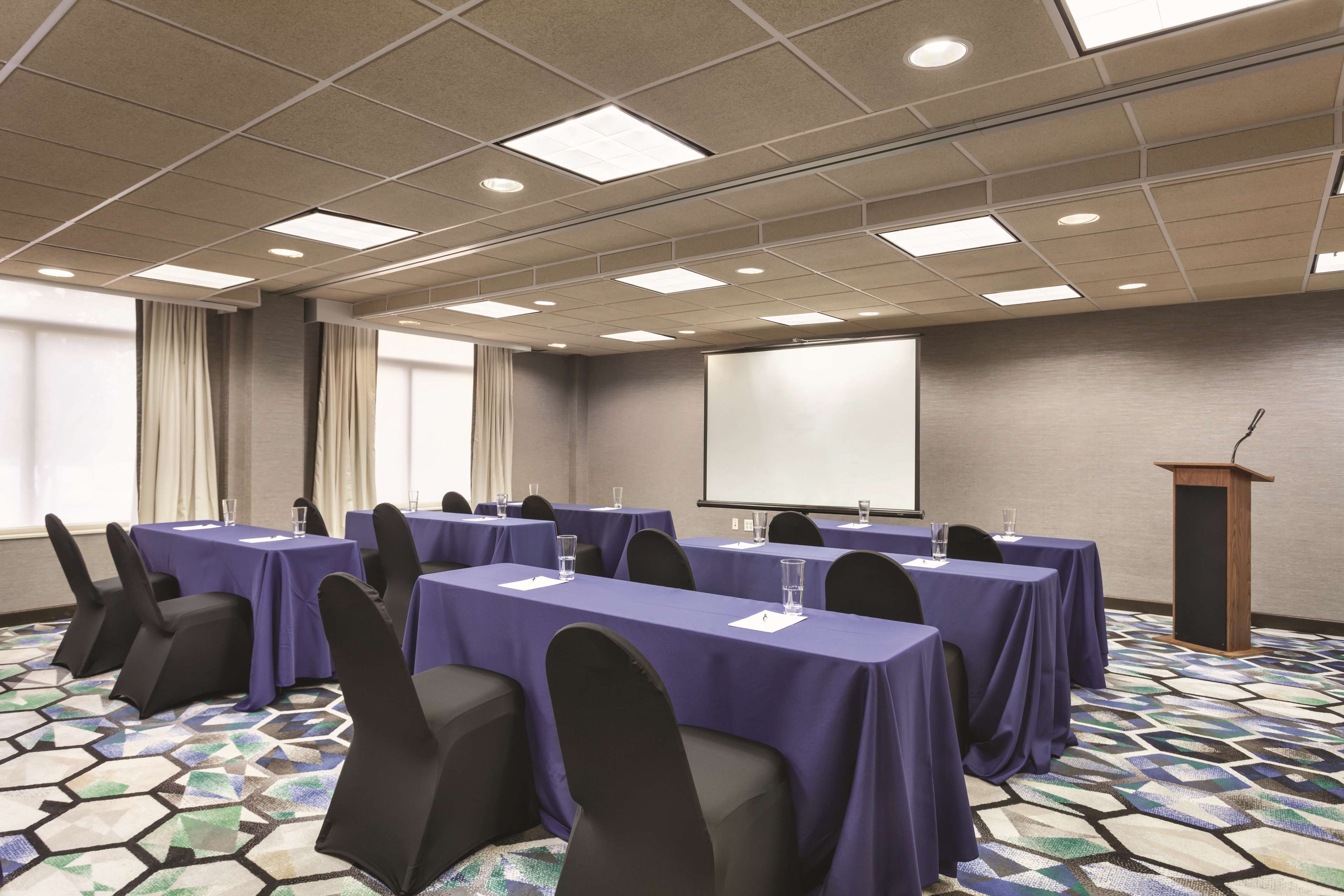Pace Hotel Addison