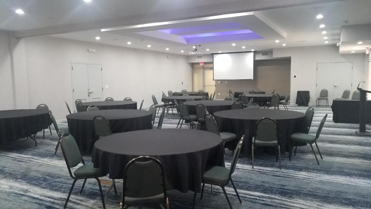 Pace Hotel Addison