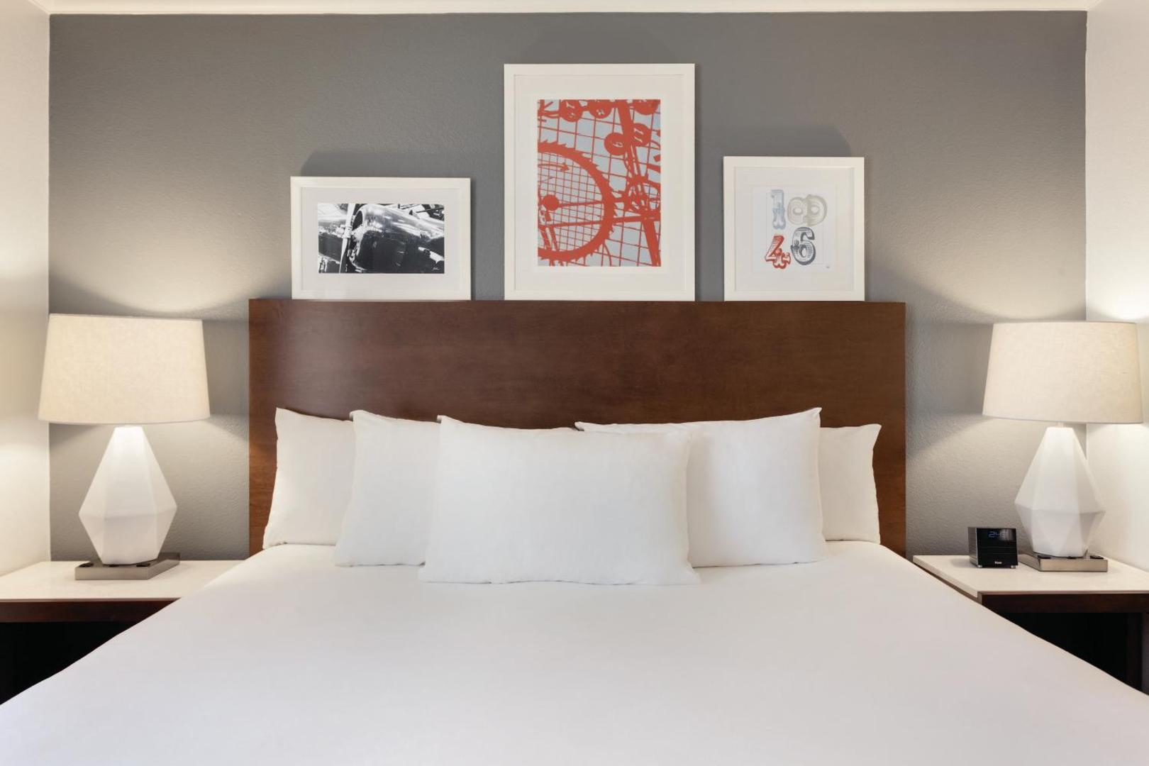 Pace Hotel Addison